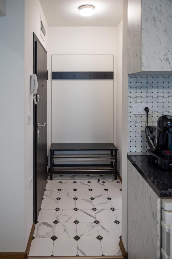 Bright Studio In The City Center 소피아 외부 사진
